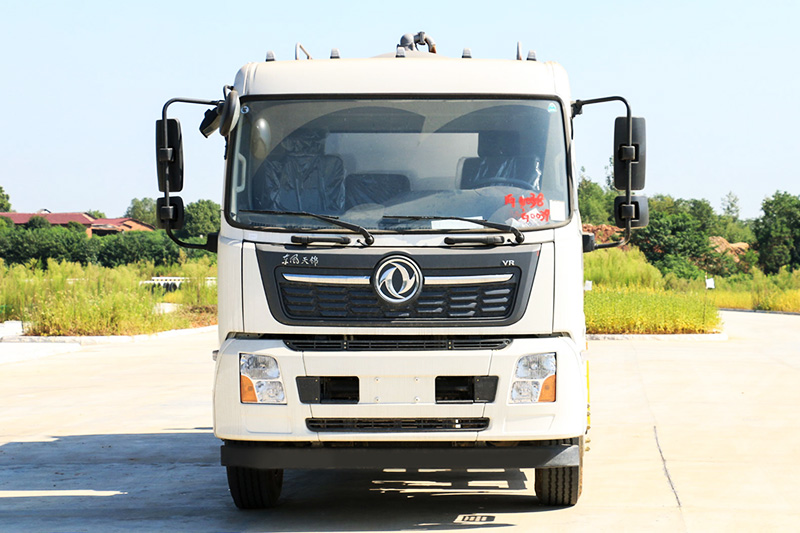 东风天锦 吸污车 13方